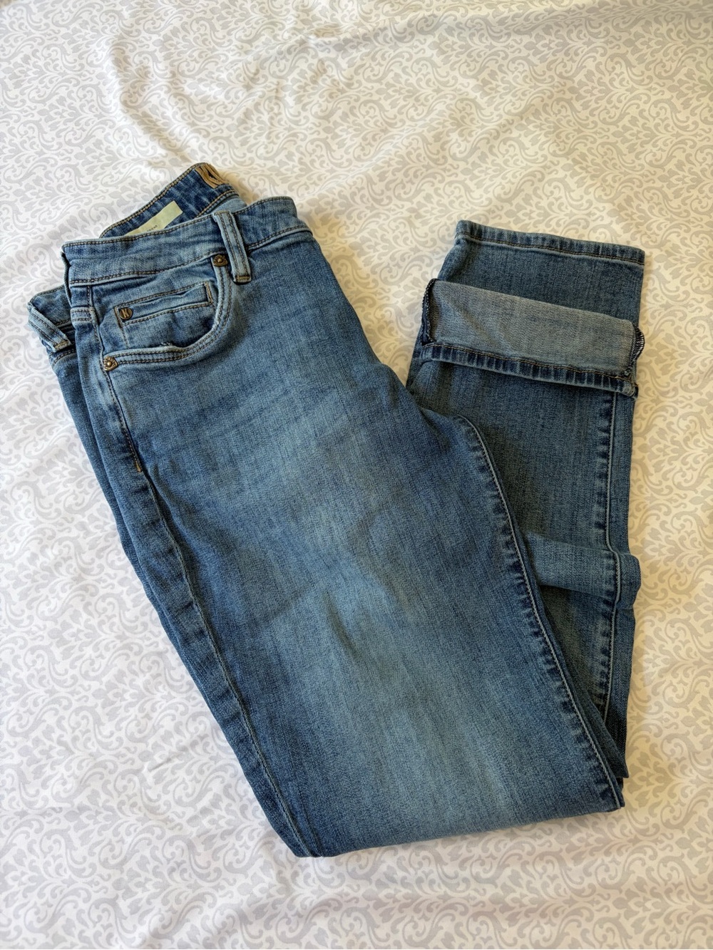 Kut from the Kloth Katy Boyfriend Jeans in Light Blue Wash